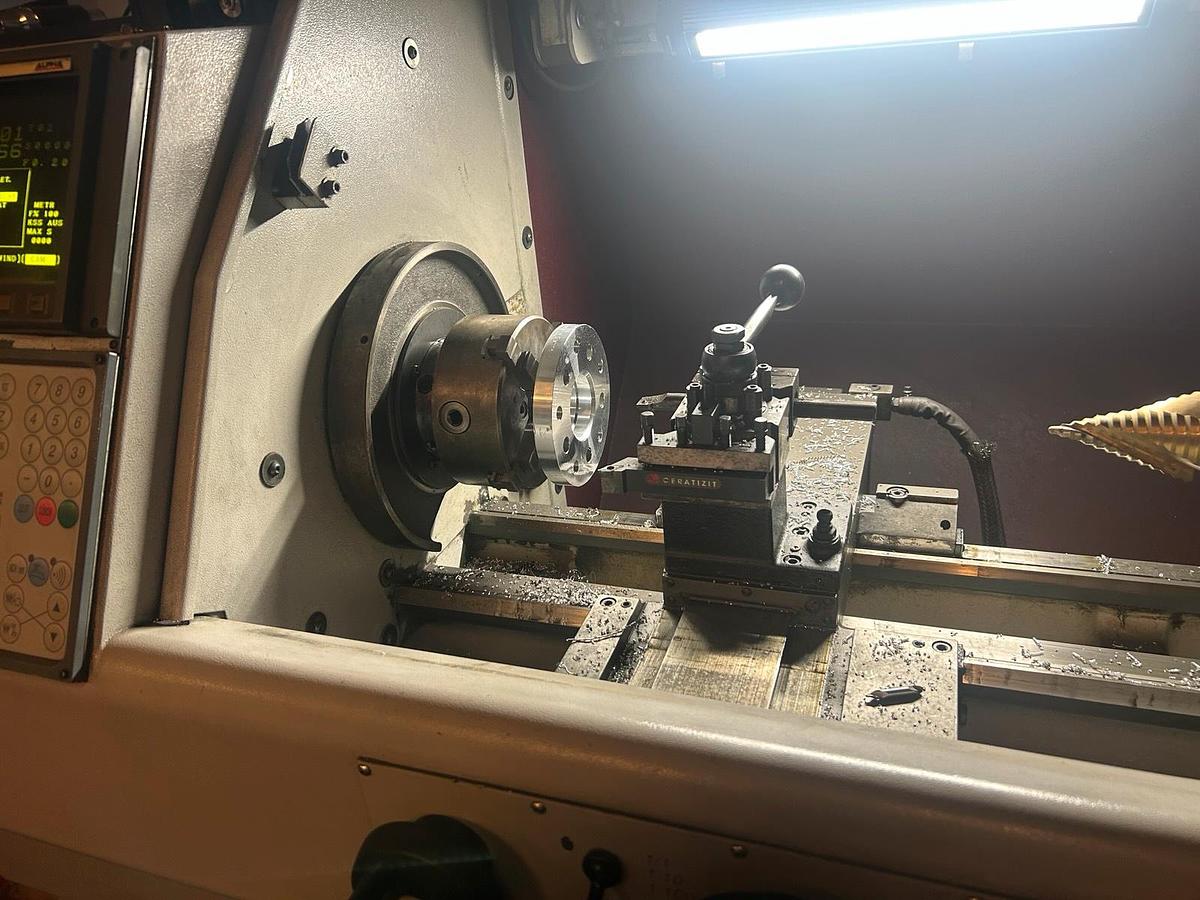 Used Harrison Alpha 330 Plus (1998) Cycle-controlled CNC lathe, Perleberg, Germany