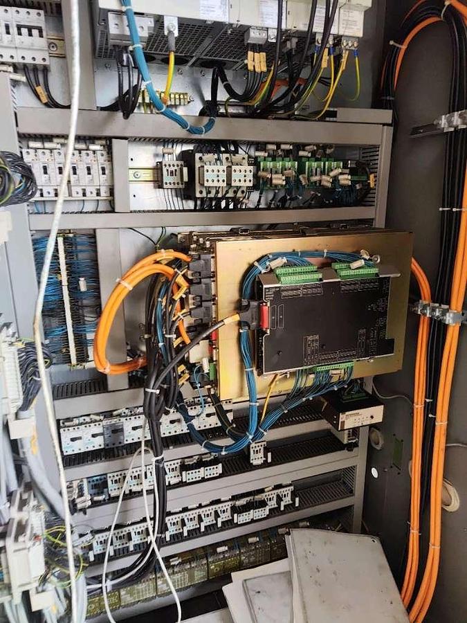 Used Deckel Maho DMC 70 V