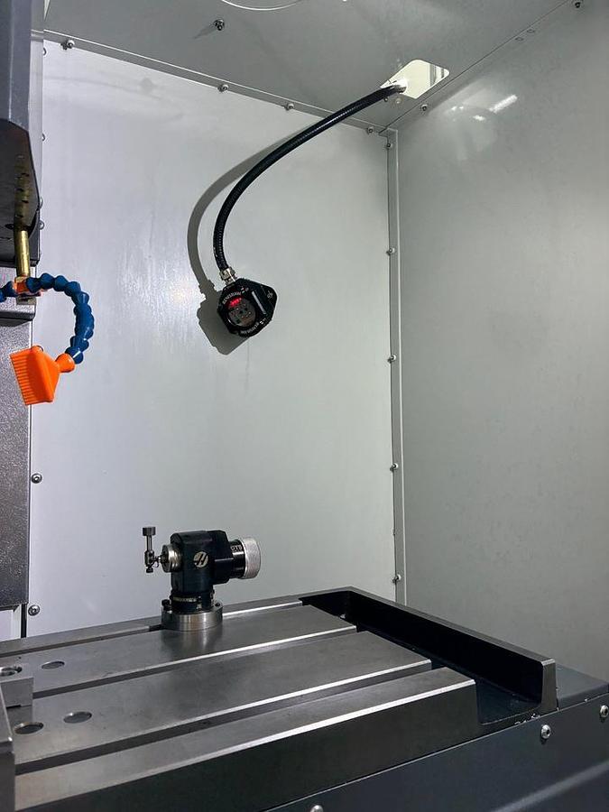 Used Haas Minimill 3 Axis (2018) - CNC Verical machine for metalworking - Hartmannsdorf, Germany