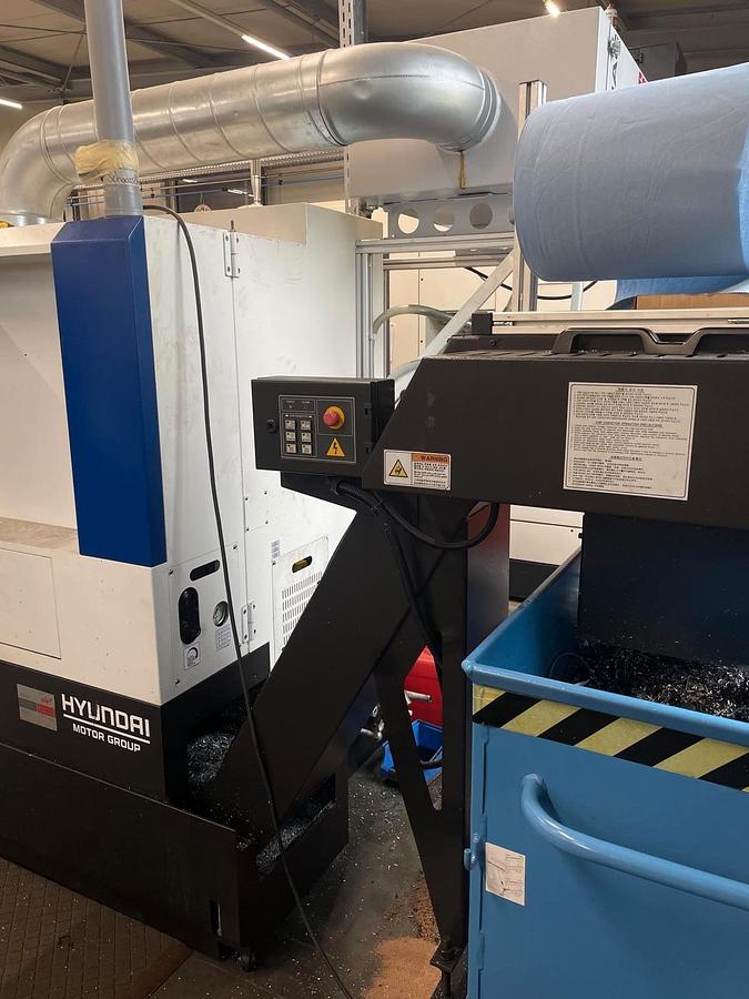 Used Hyundai WIA L210 LMA (2018) Torno CNC, Control Siemens 828D – Gundelfingen, Alemania