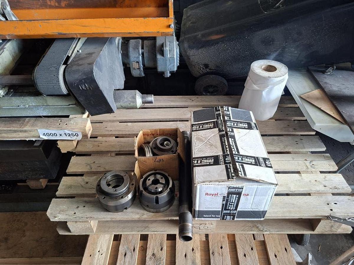 Used Okuma LT10 (2000) Centro de torneado CNC, Drachten, Países Bajos