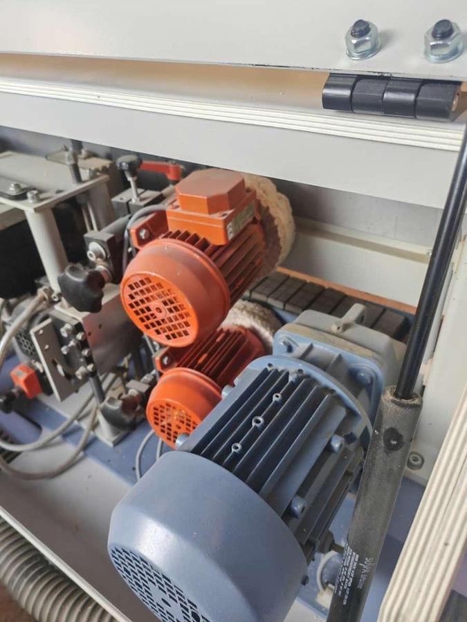 Used Hebrock AKV3003 (1999) - Edgebanding for woodworking - Matrei am Brenner, Austria