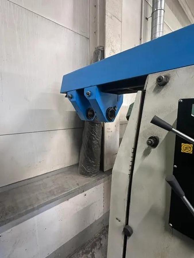 Used 2006 Metmaster FU 321 - Universal Milling Machine