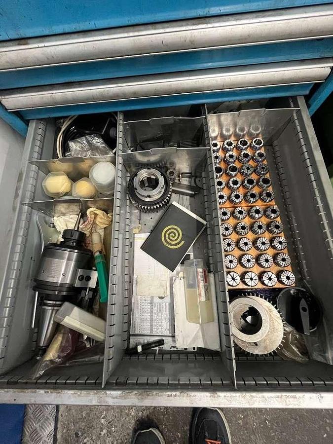 Used Mikron UM 600 TCN 410 426 (1998) Vertical machining center for metalworking - Innsbruck, Austria