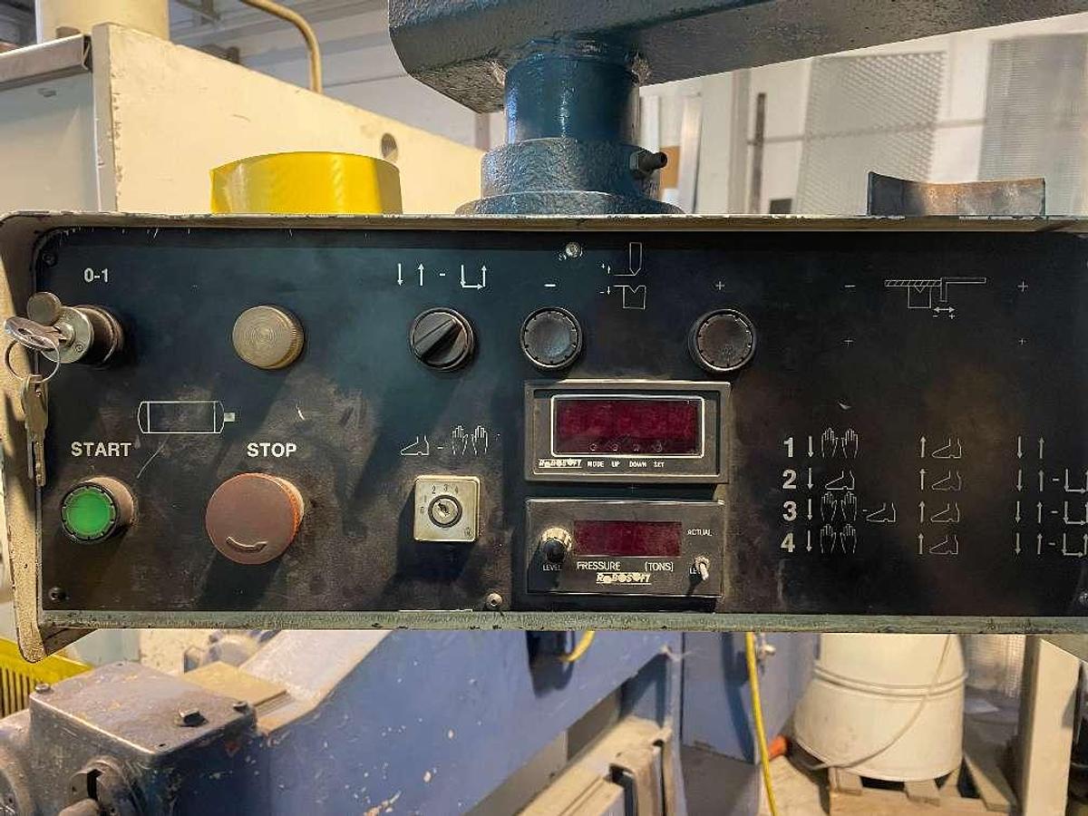 Used Hako PPM 30 135 (1990) - Press Brake Machine - Graz, Austria