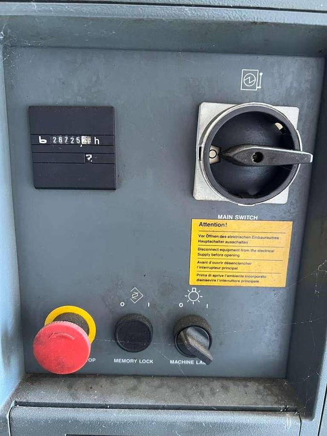 Used Maho MH 700W - Vertical machining center - Austria