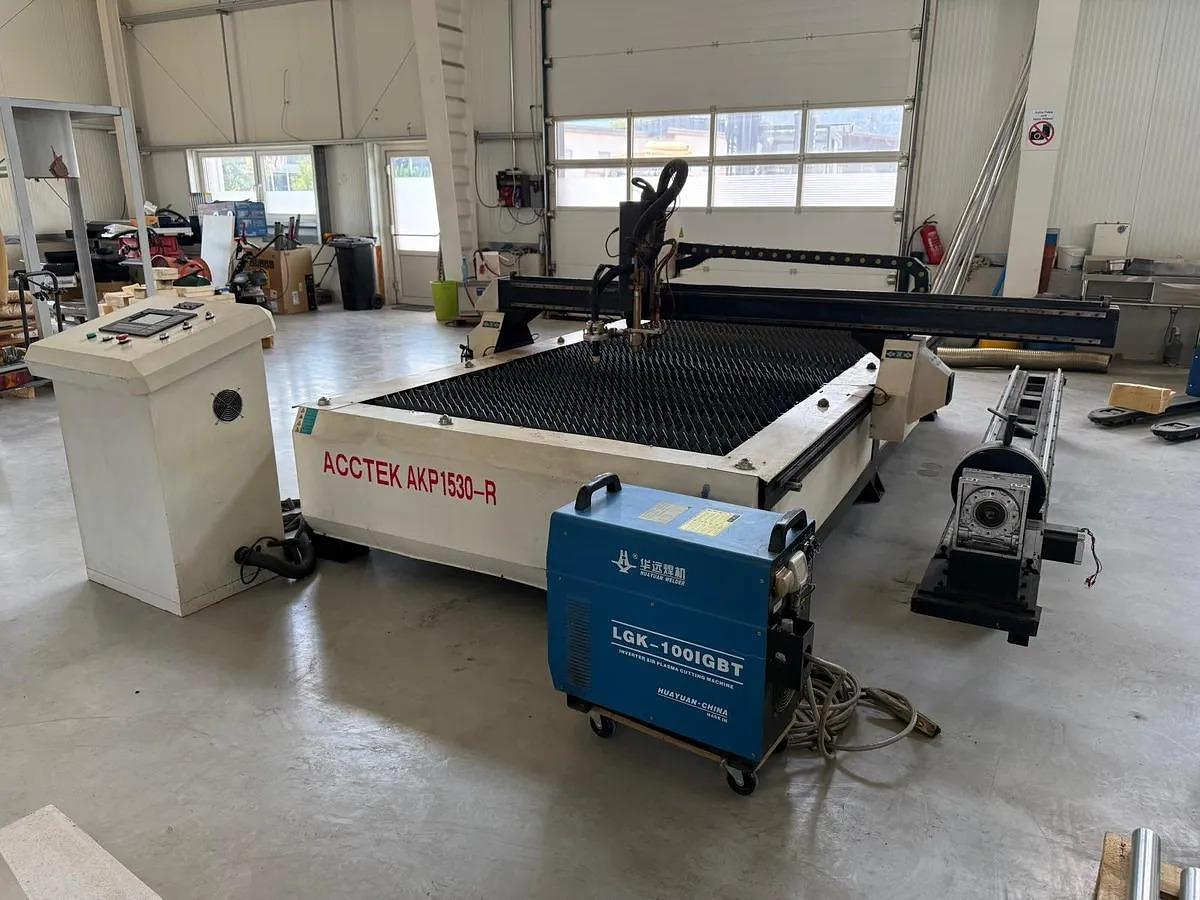 Used ACCTEK AKP1530-R (2018) – Máquina de corte por plasma CNC con oxicorte y corte de tubos – Tirol, Austria