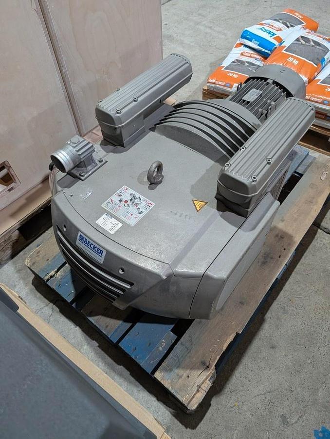 Used SCM Tech Z2 (2011) Nesting - CNC Machining center for woodworking - Zandhoven, Belgium