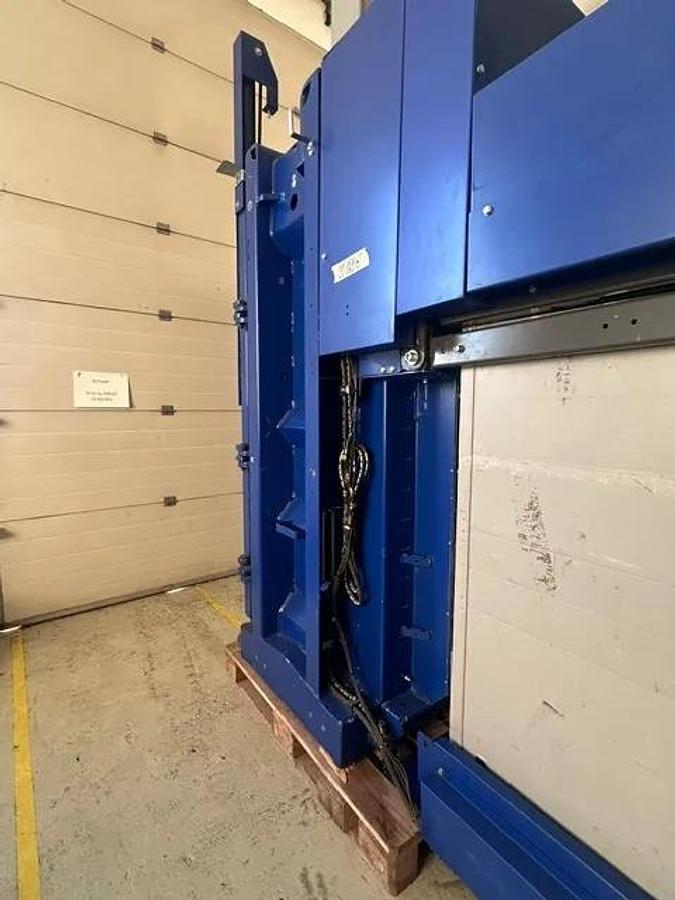 Used 2017 Strautmann AutoLoadBaler - Semi-automatic Baler
