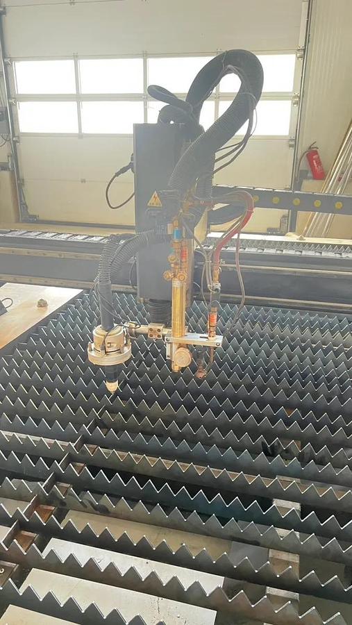 Used ACCTEK AKP1530-R (2018) – Máquina de corte por plasma CNC con oxicorte y corte de tubos – Tirol, Austria