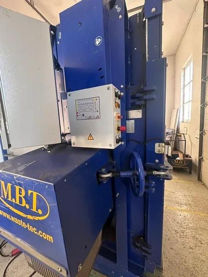 Used 2017 Strautmann AutoLoadBaler - Semi-automatic Baler