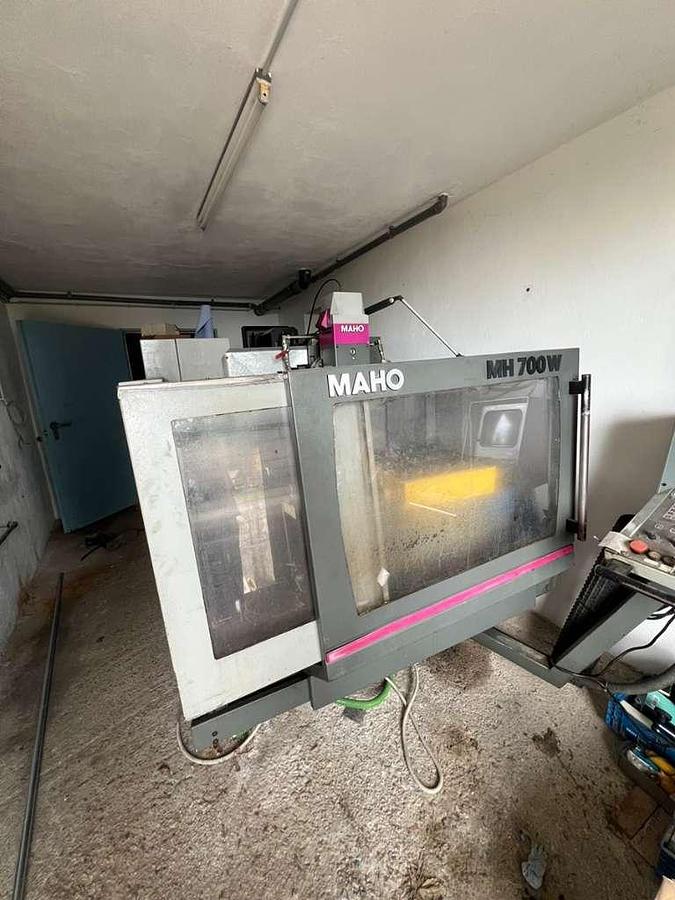 Used Maho MH 700W - Vertical machining center - Austria