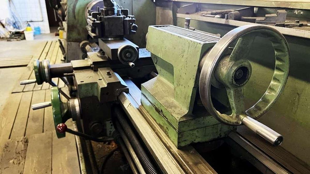 Used Colchester Mascot 1600 -  Conventional Lathe - Austria