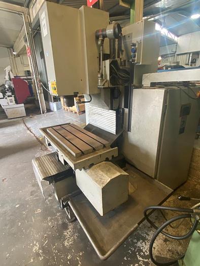 Used 1991 Bridgeport Interact 300 CNC Toolroom Milling Machine