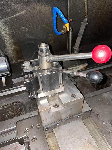 Used Victor DCL 2040 Tool Room Lathe
