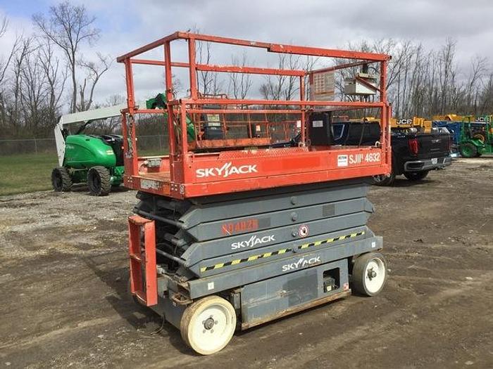 Used 2014 SKYJACK SJ4632 SCISSOR LIFT