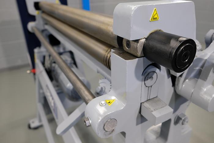 UZMA IR model small diameter Initial Pinch Power operated  Bending rollers