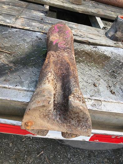 Used 5-1/2" X 16" Chisel Style Drill Bit 2.25x3.25 Thread for Cable Tool