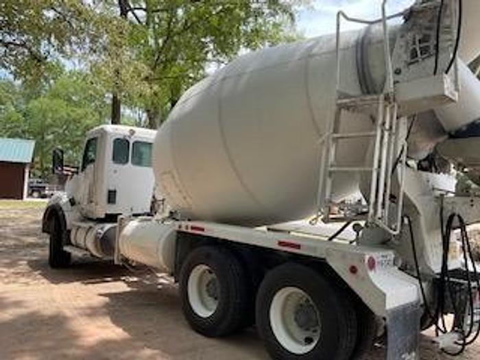 Used 2018 Kenworth Rear Discharge Mixer Trucks (3)