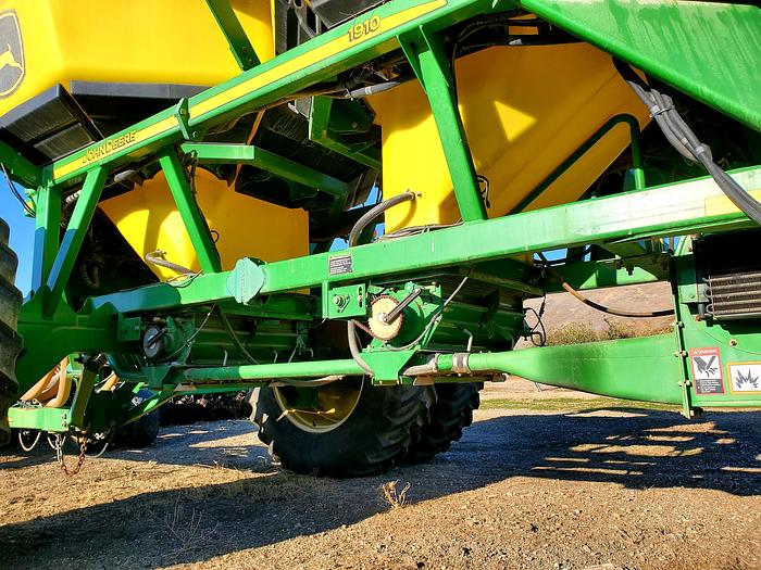 Used 45' John Deere 1890 / 1910 Air Drill