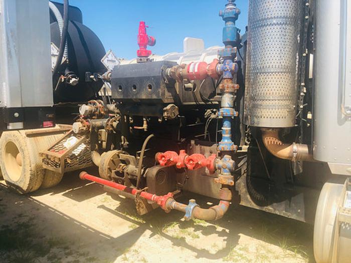 Used 2009 Peterbilt 15k Kill Truck