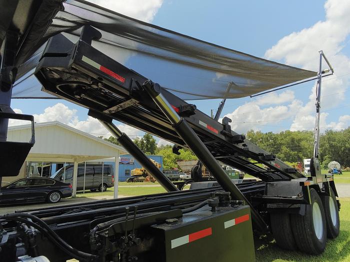 Used 2007 MACK CV713