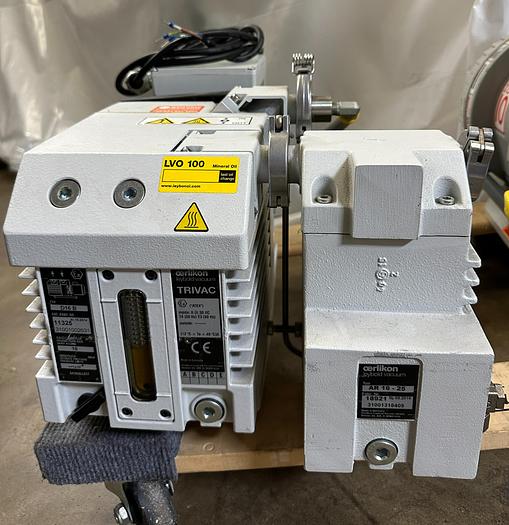 Refurbished LEYBOLD D16B  VACUUM PUMP WITH EXHAUST OIL SEPARATOR AR 16-25