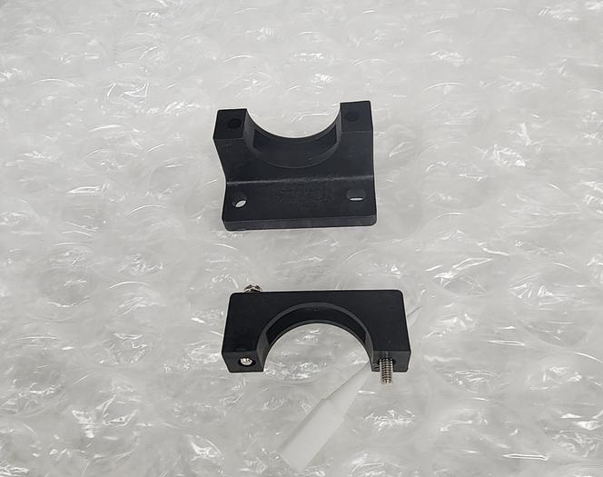 Used OMRON Y92E-A34 MOUNTING BRACKET