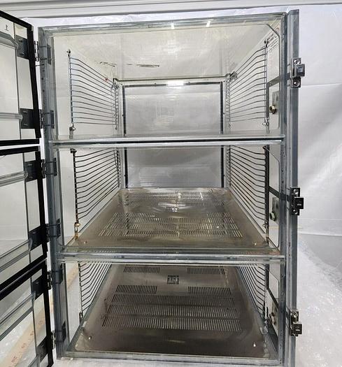 Used TERRA UNIVERSAL DESICCATOR 2076-00