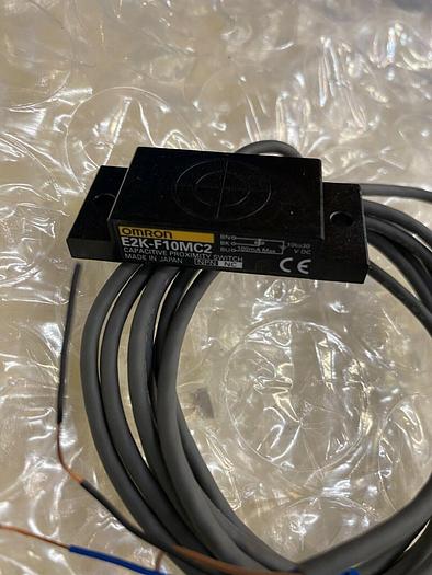 OMRON E2K-F10MC2 CAPACITIVE PROXIMITY SWITCH