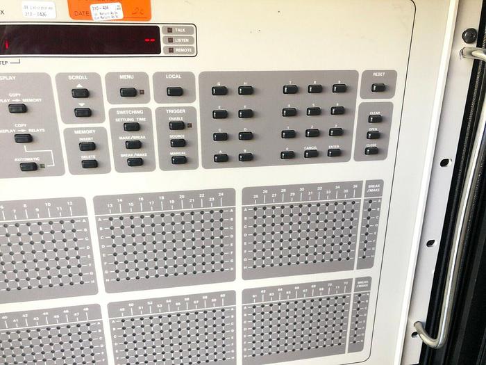 Used KEITHLEY 707A SWITCHING MATRIX WITH 7072 SEMICONDUCTOR MATRIX CARD plug ins