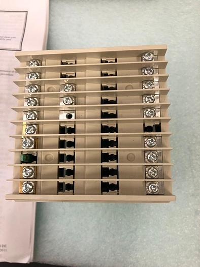 Used SHIMADEN FP93-81-90-0050