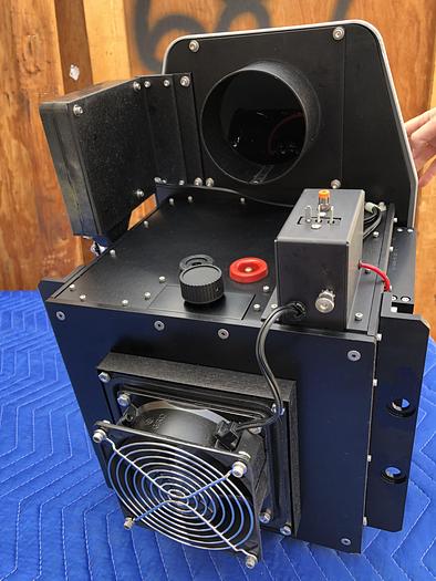 Used BISCUIT MODEL BT2A1 PN O28448 QUINTEL LAMP HOUSING 