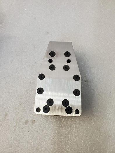 Used DESTACO 800 Pneumatic Retractor Clamp