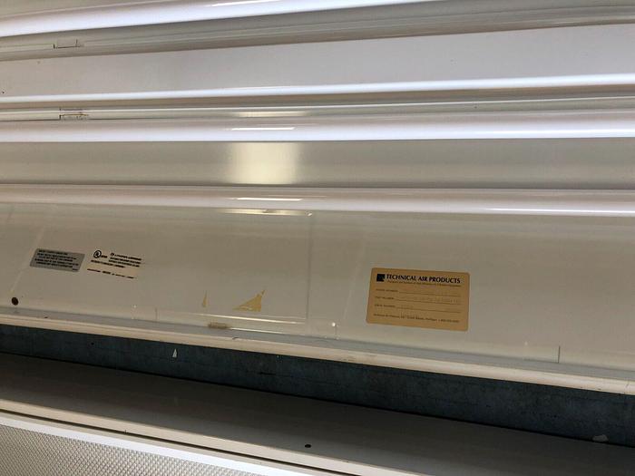 Used CLEAN ROOM TECHNICAL AIR PRODUCTS  LIGHT FIXTURE 2'x4' 120v 4101101