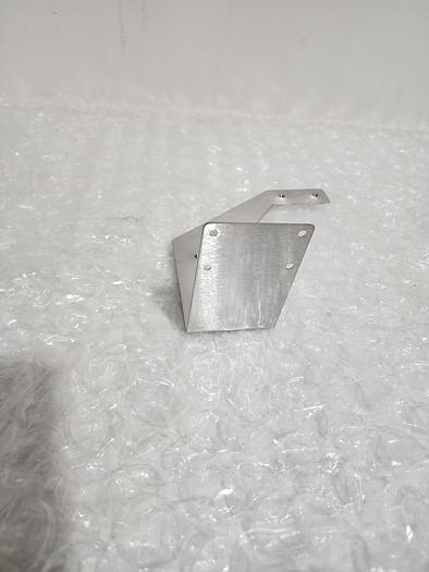 Used MTG PLATE RIGHT FLEX CONDUIT 102235732