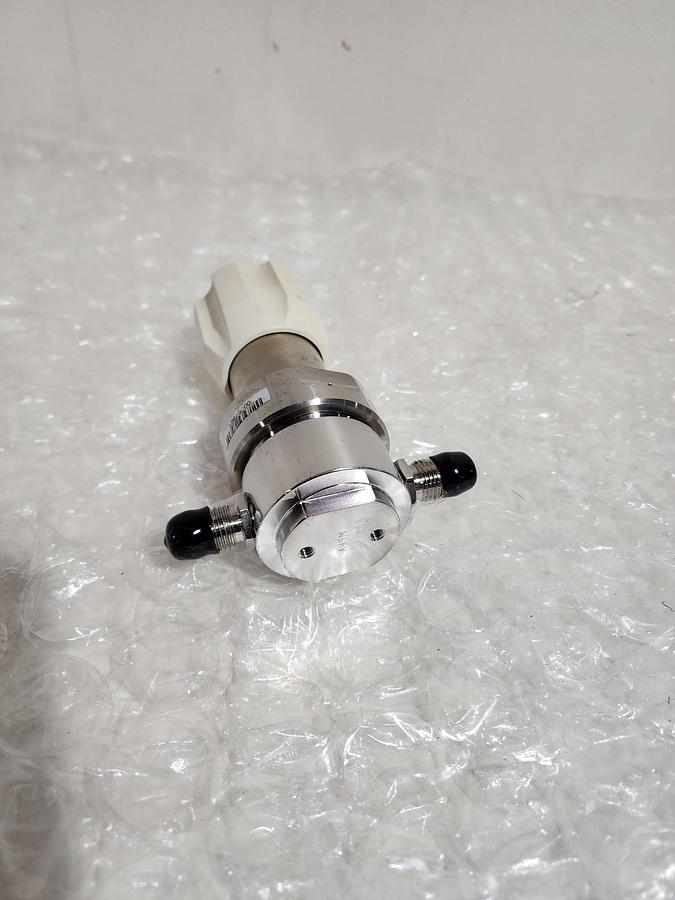 Used APTECH GAS REGULATOR AP10025M
