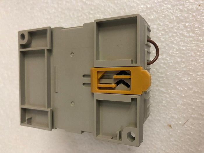 Used OMRON DC12-24V 10C3DR-D-V2 CONTROLLER