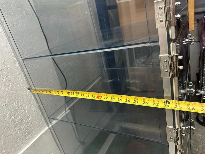 Used TERRA UNIVERSAL WAFER BOX DESICCATOR FOR 200MM WAFERS 9130-25A