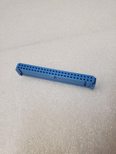 Used TE 2-1658526-3 AMP-LATCH RIBBON CABLE CONNECTOR