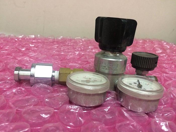 Used HP COMPRESSED GAS REGULATOR LB 150A