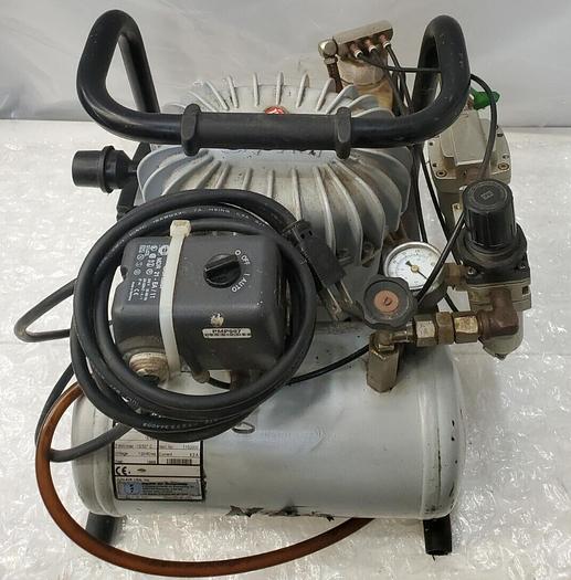 Used JUN-AIR 6-4 Quiet Air Oil-lubricated Piston Compressor