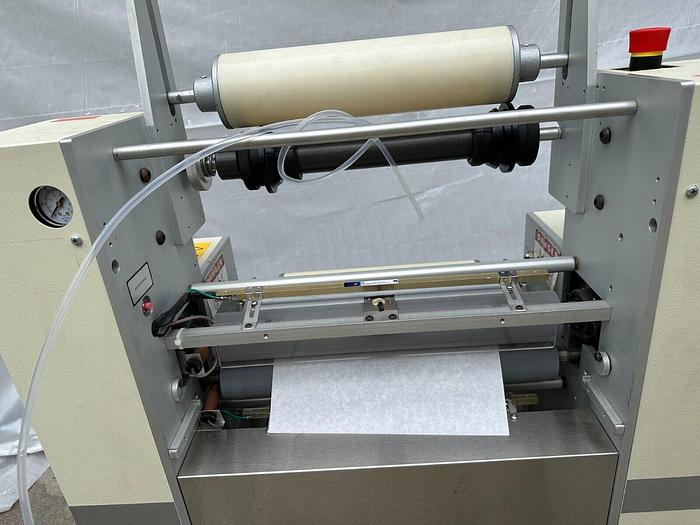 Used WESTERN MAGNUM PHOTORESIST LAMINATOR