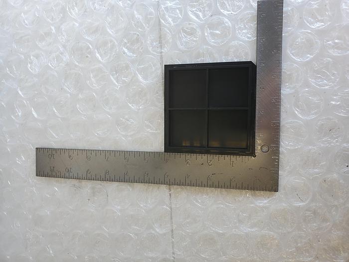 Used ENTEGRIS H44-0270-66C02 TRAY CHIP PACK OF 25