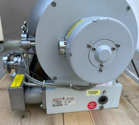 Used PFEIFFER VACUUM TPH 2200 UC TURBO PUMP, PM P02 005