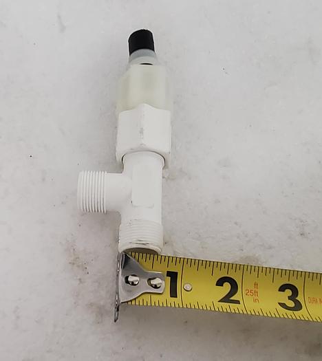 Used PVC TEE FITTINGS