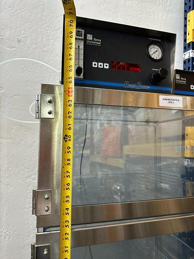 Used TERRA UNIVERSAL WAFER BOX DESICCATOR FOR 200MM WAFERS 9130-25A