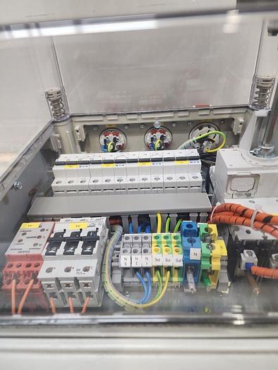 Used LEYBOLD OPTICS GMBH 10102522 , POWER DISTRIBUTION UNIT