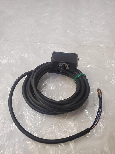 Used XTRAK 220V STANDARD #008-000073 PHOTOMICROSENSOR