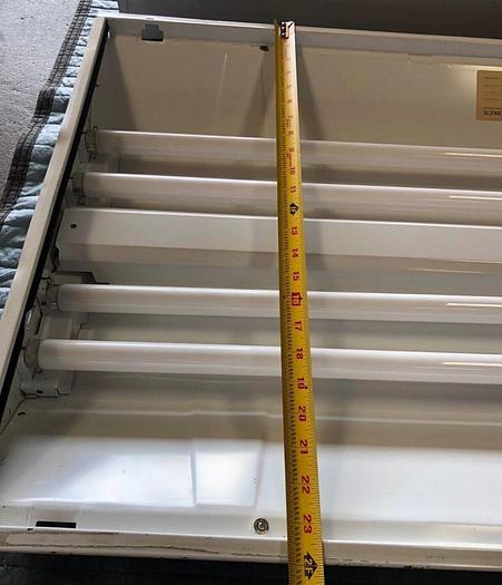 Used CLEAN ROOM TECHNICAL AIR PRODUCTS  LIGHT FIXTURE 2'x4' 120v 4101101